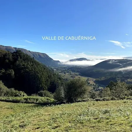En Entorno Rural A 15 Minutos De La Playa. Holiday home Lamina